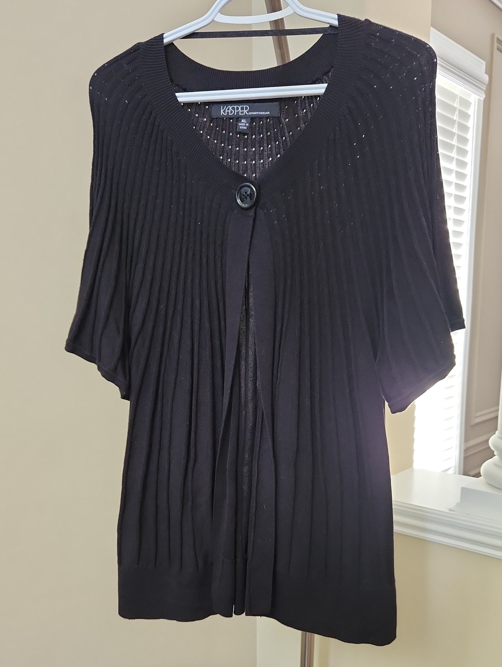 Kasper Black Short-Sleeve Pleated Front Cardigan